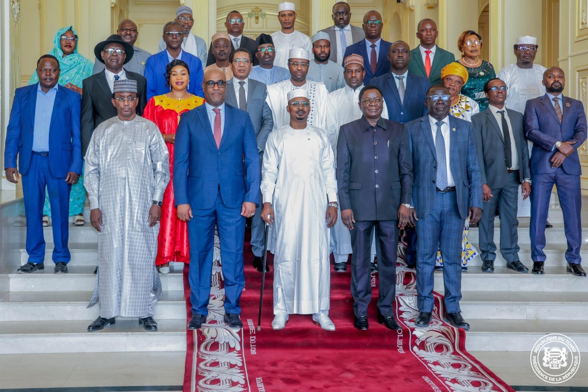 سياسة | رئيس الجمهورية يرأس مراسم تنصيب أعضاء الإطار الدائم للحوار السياسي.