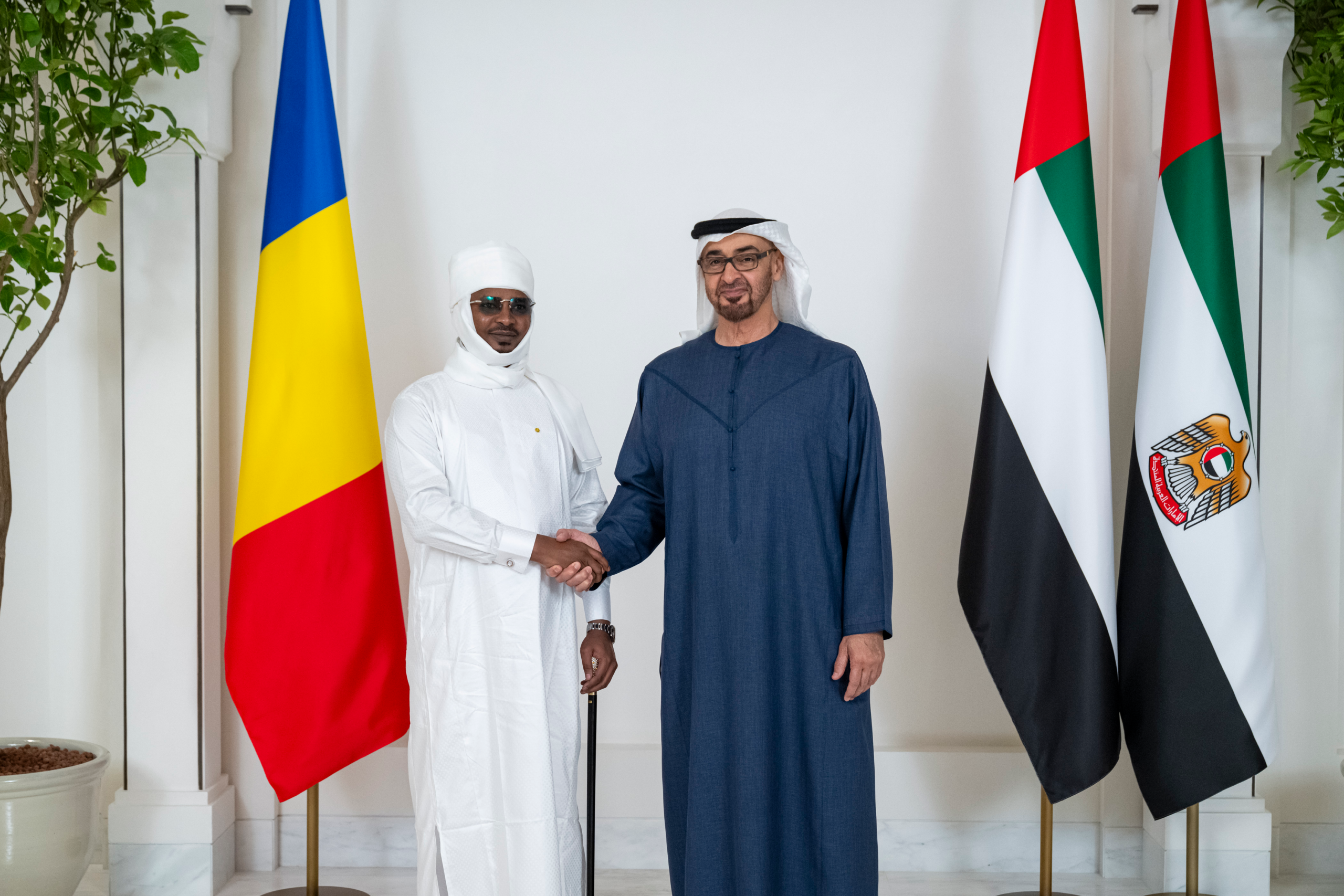 تشاد – الإمارات: رئيس الجمهورية يجري اتصالاً برئيس دولة الإمارات ويؤكد دعم البلاد الكامل للإمارات ضد الاعتداءات الأخيرة