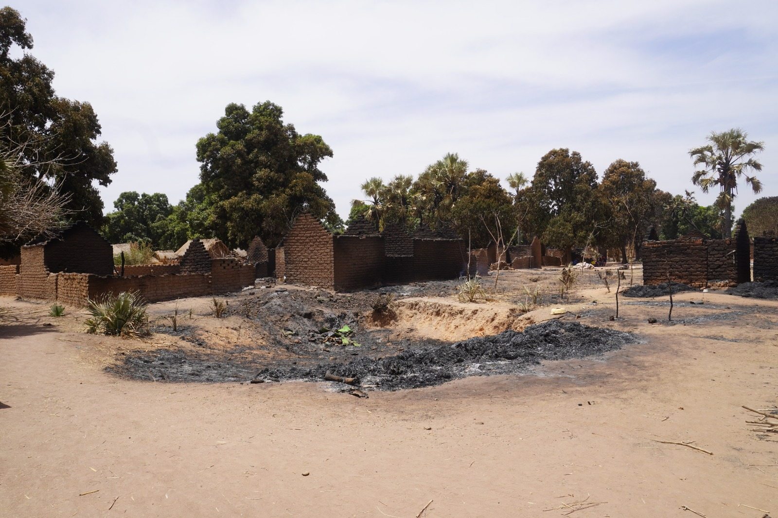 ولاية لوغون الغربية: السلطات تعرب عن تضامنها مع ضحايا الحريق في دادجيلي